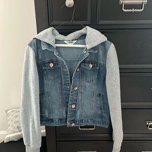 Jean Jacket with pockets